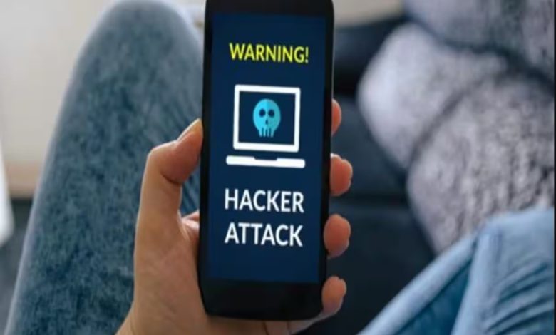 Stay Alert: यदि आप अपने smartphone पर ये संकेत देखते हैं, तो यह समझौता हो सकता है, और hackers दूर से नियंत्रण हासिल कर सकते हैं