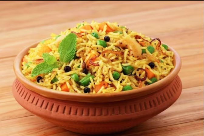 स्वादिष्ट और स्वस्थ Veg Biryani Recipe: नाश्ते के लिए आसान तरीके से बनाएं हेल्दी Veg Biryani